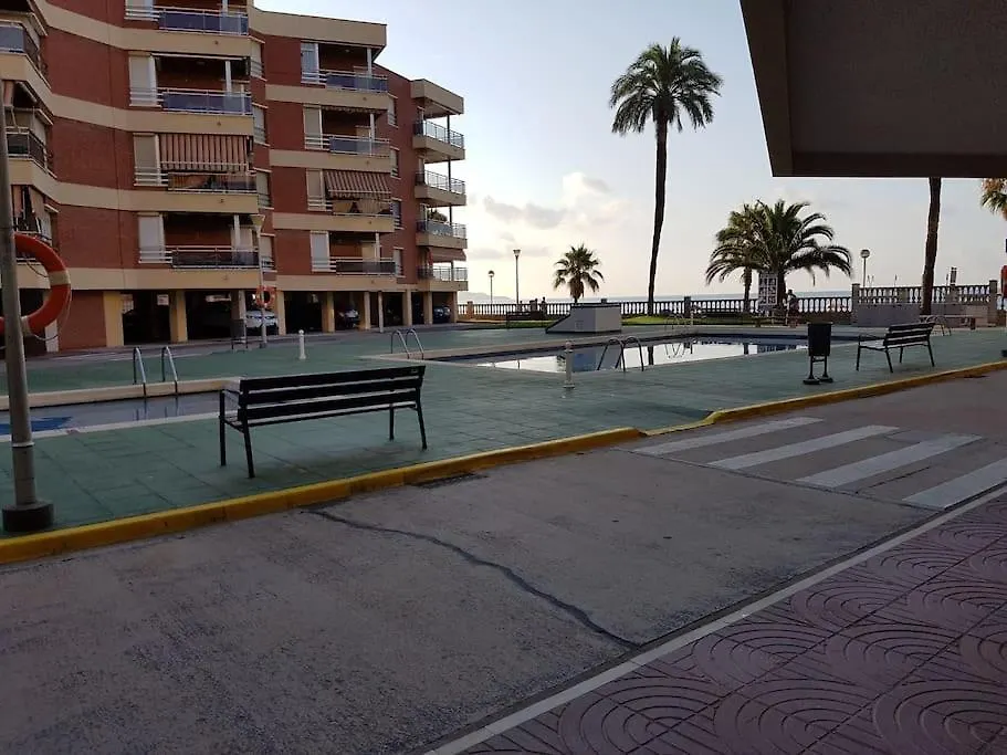 Apartamento Frente Al Mar Con Wifi Y Parking. Cambrils Apartament